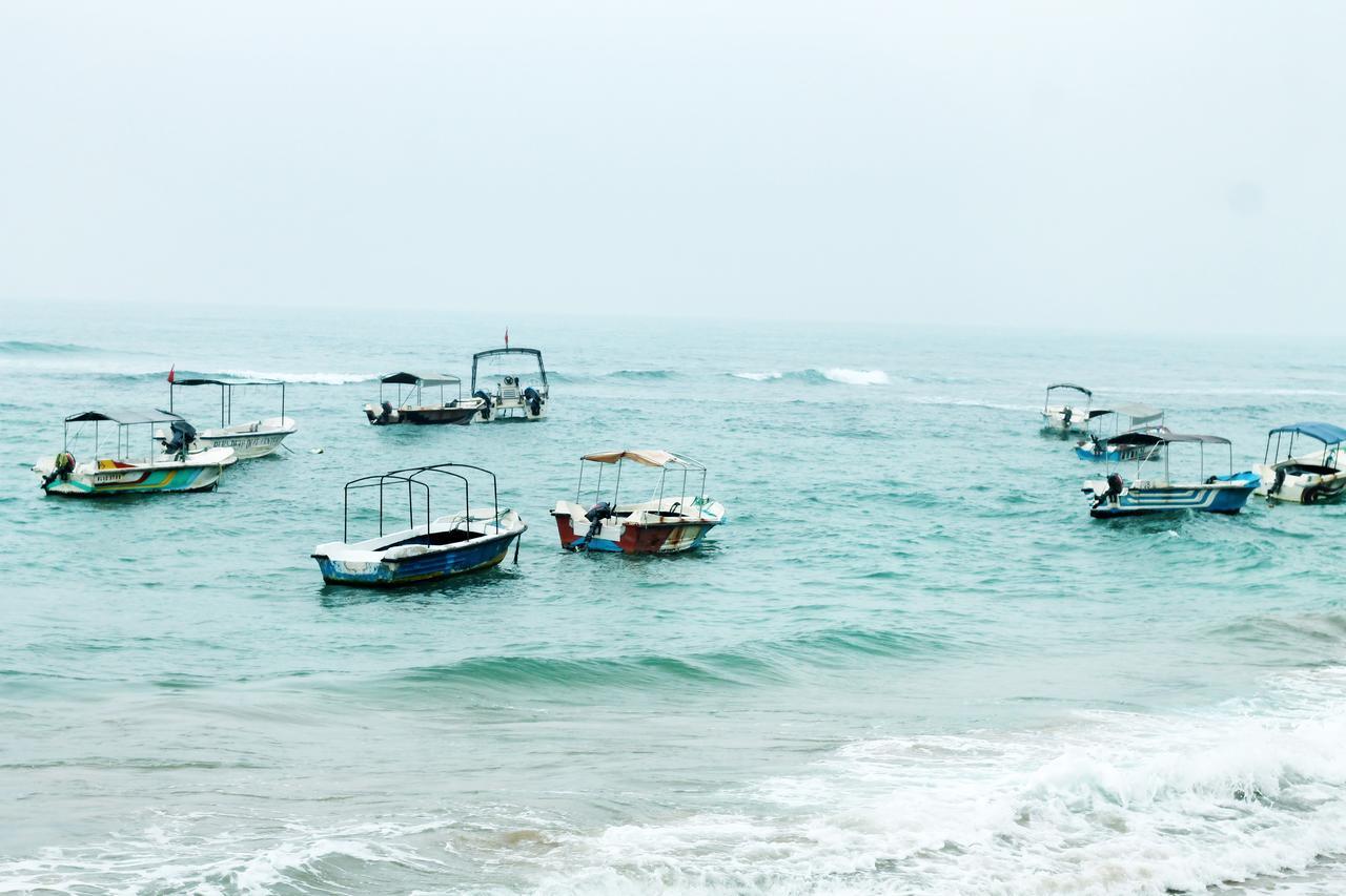 Coral Seas Beach Hikkaduwa Exterior foto