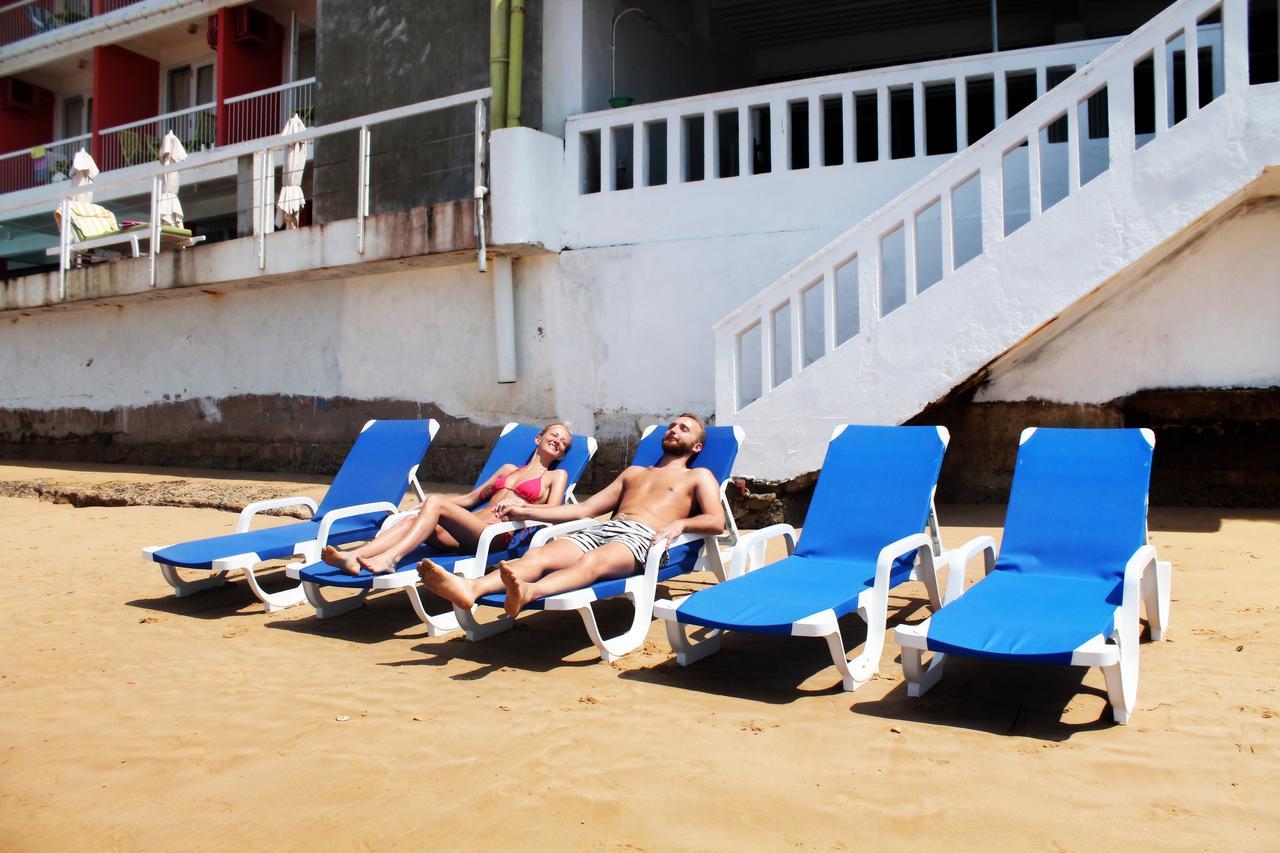 Coral Seas Beach Hikkaduwa Exterior foto
