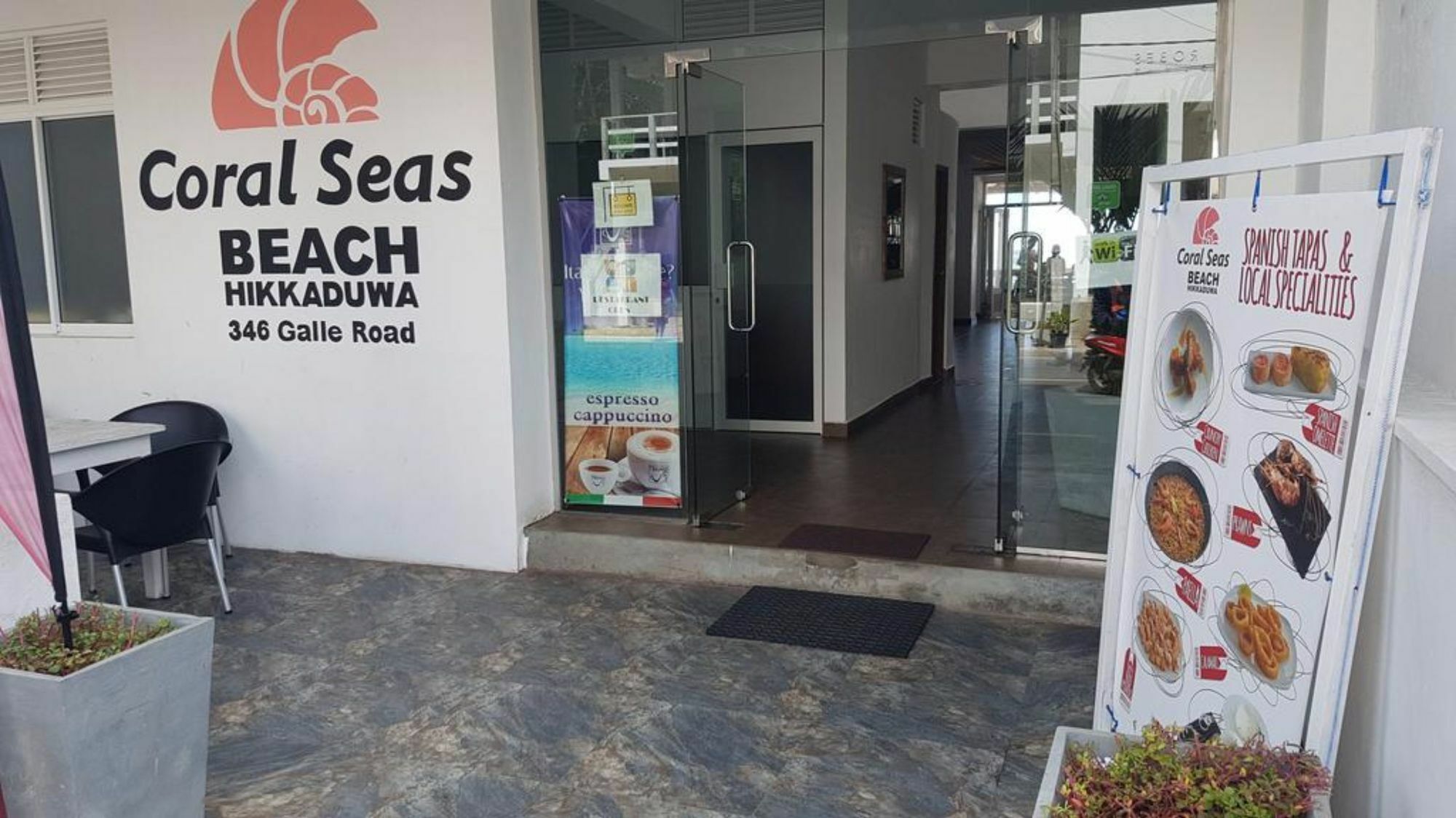 Coral Seas Beach Hikkaduwa Exterior foto